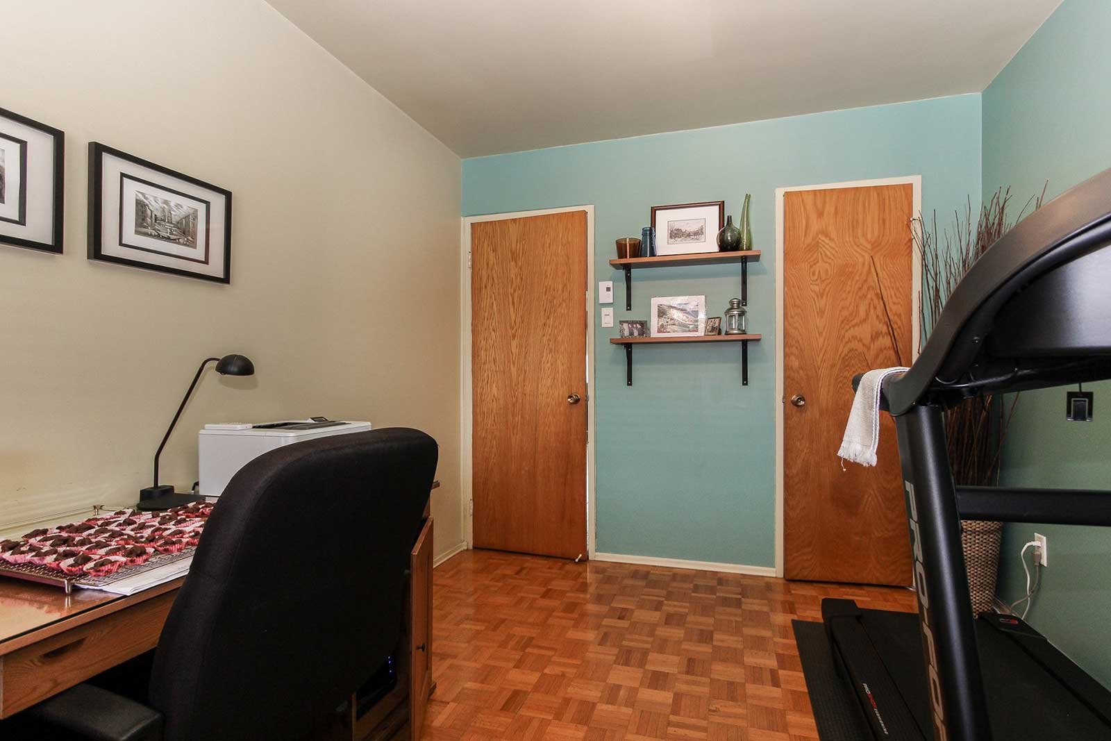 6165 Rue Despréaux Saint-Léonard Montréal, H1S1E7, 4 Bedrooms Bedrooms, ,2 BathroomsBathrooms,Apartment,For Sale,6165 Rue Despréaux Saint-Léonard Montréal , H1S1E7,1015