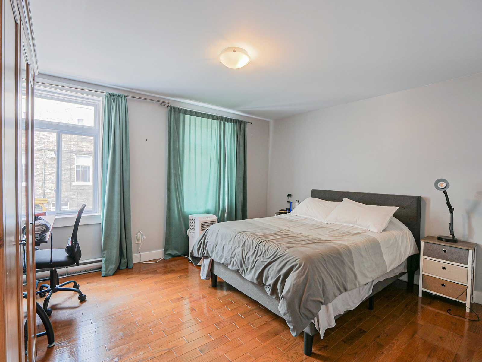 801 Rue Ste-Marguerite Le Sud-Ouest Montréal, H4C, 2 Bedrooms Bedrooms, ,1 BathroomBathrooms,Apartment,For Sale,801 Rue Ste-Marguerite Le Sud-Ouest Montréal , H4C,1017